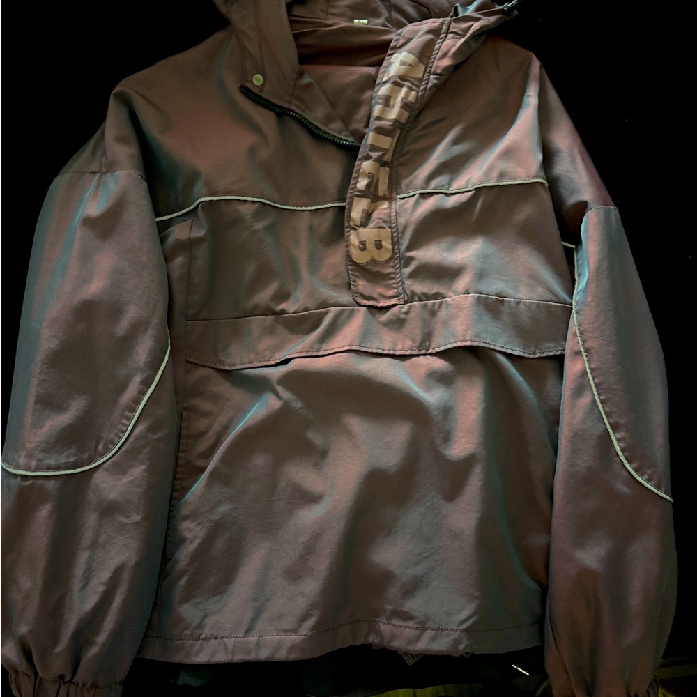 Joggers Suit/ Windbreaker material